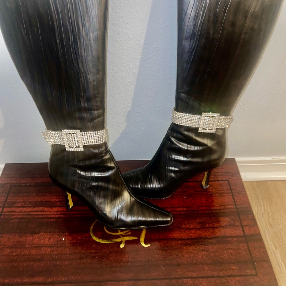 Elegant Black Heeled Boots with Silver Bling Buckle